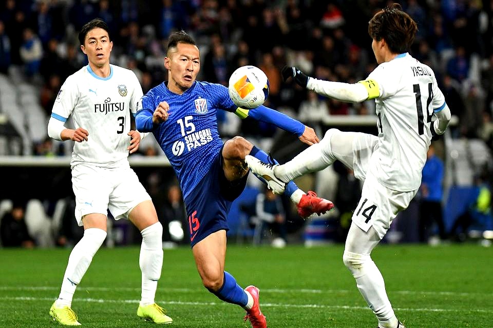 今晚体能课后,上海申花遗憾出局备战西甲,气氛紧张,年轻球员得到机会 今晚体能课后,上海申花遗憾出局备战西甲,气氛紧张,年轻球员得到机会