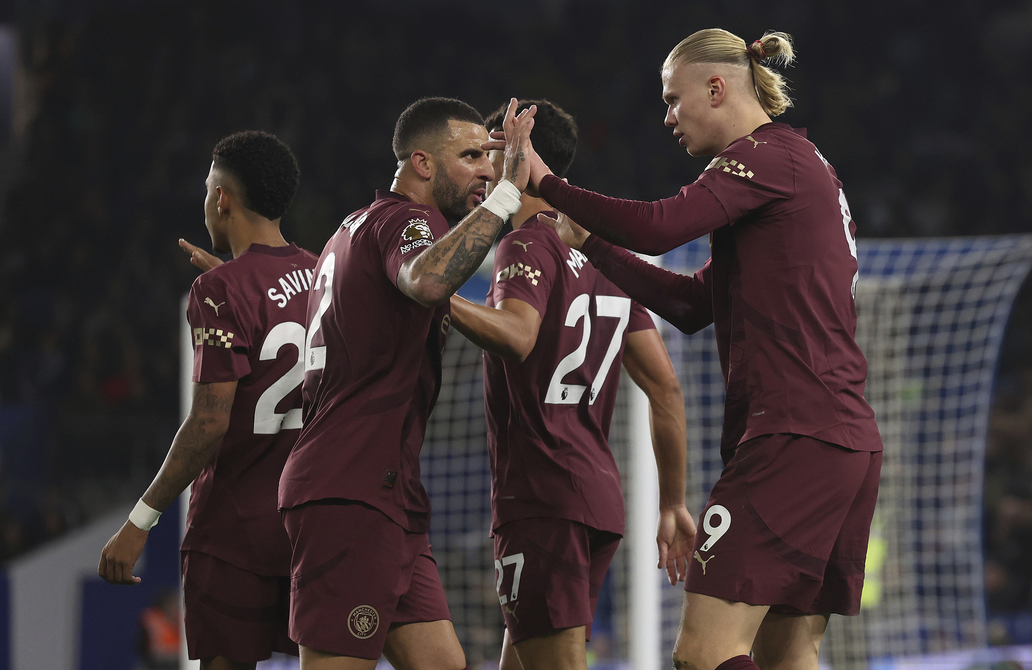 包含法甲今晨走向成谜，曼城扳平良机，压力陡增，高层口径保持一致的词条