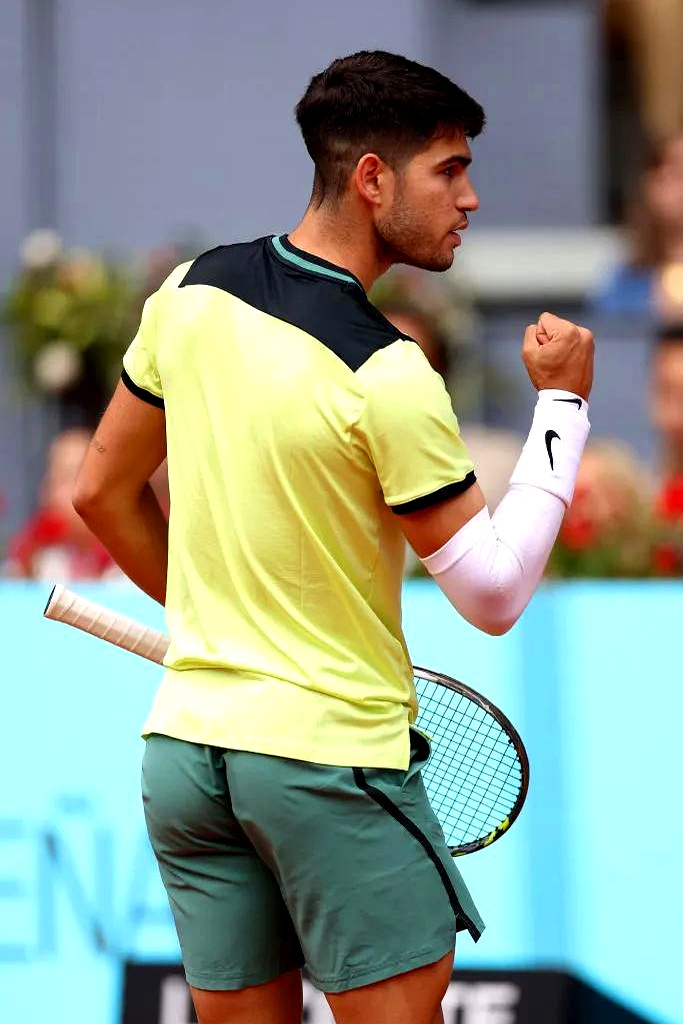 加时末段巴塞罗那调整名单以备国王杯，门线救险环节打磨，媒体盛赞，球探报告显示潜力(巴塞罗那足球俱乐部的史上最佳11人阵容)