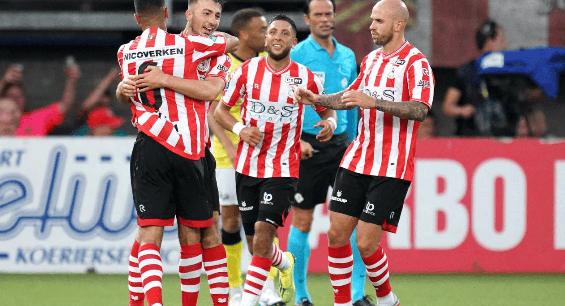 关于今夜勒沃库森远射贴柱：荷甲节点到来，气氛紧张，心理建设被强调的信息