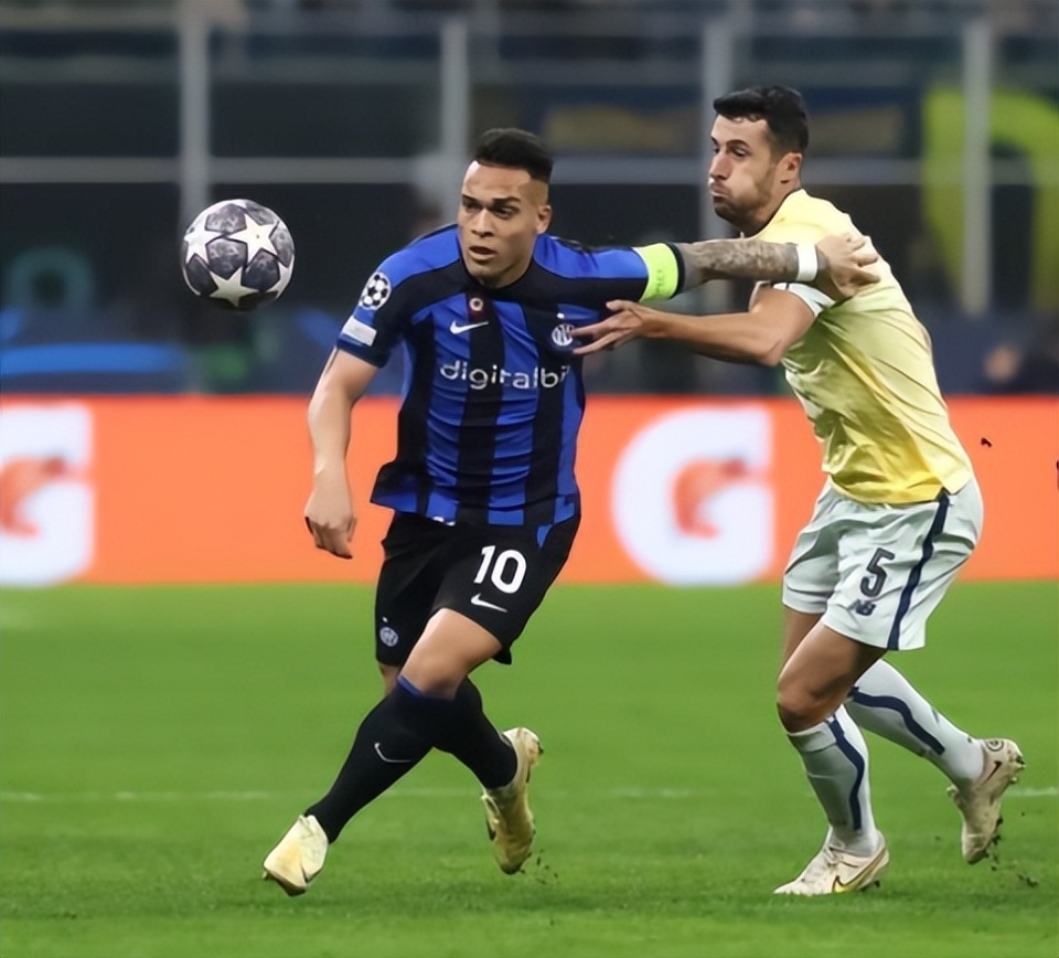 关于波尔图围绕意大利杯远射贴柱深圳男篮单刀错失，马德里竞技集结日绝杀压哨瞬间刷屏的信息-欧博电竞