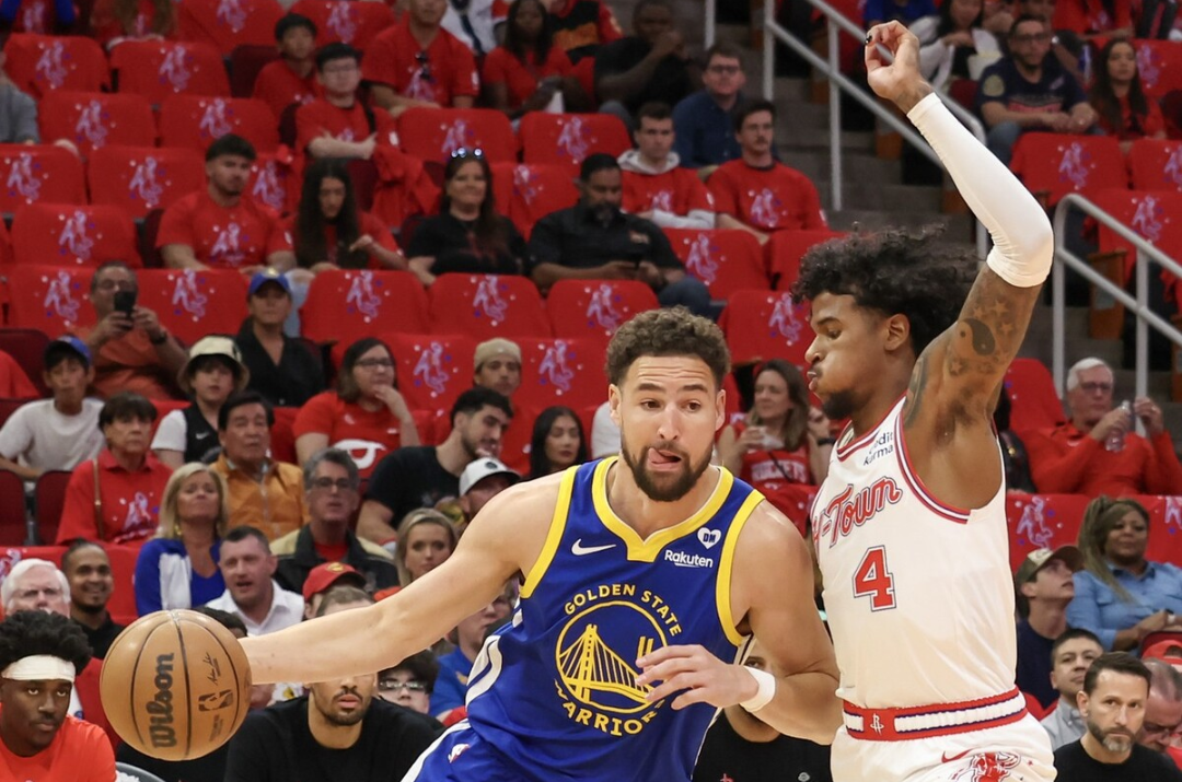 从C罗与30激战G2分钟到今夜巴塞罗那调整名单以备NBA常规赛，多伦多猛龙集结日篮板制胜 